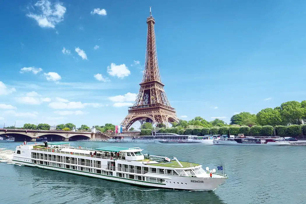 MS Renoir cruising the Seine river